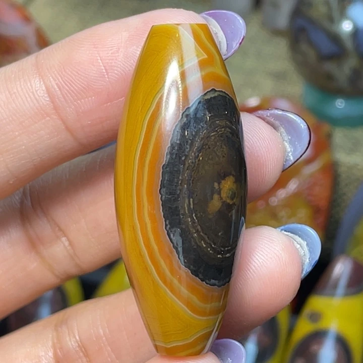 玛瑙/玉髓未镶嵌珠宝奇石2600