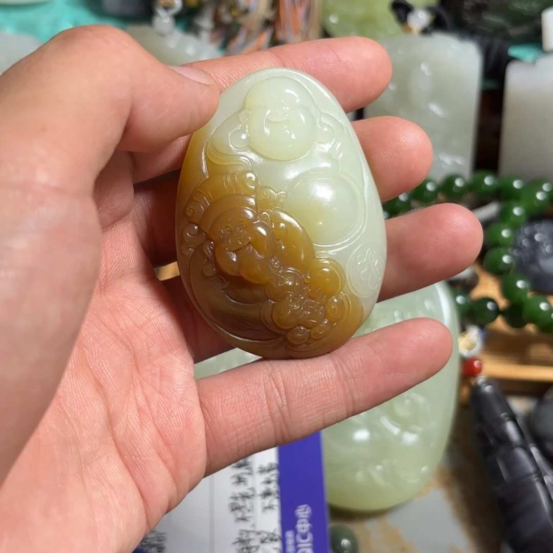 8***6和田玉未镶嵌颈饰