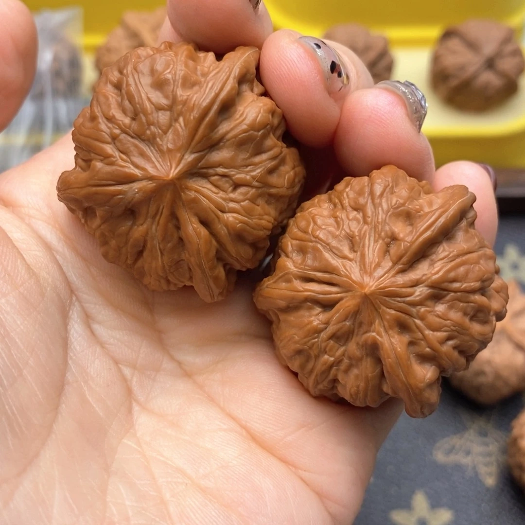 把件文玩核桃38尺凹底人奔