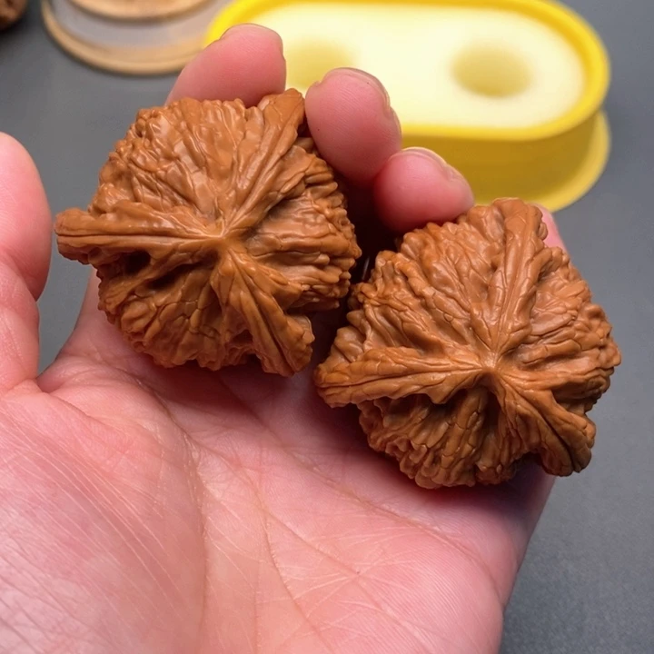 木质类大**?核桃核桃