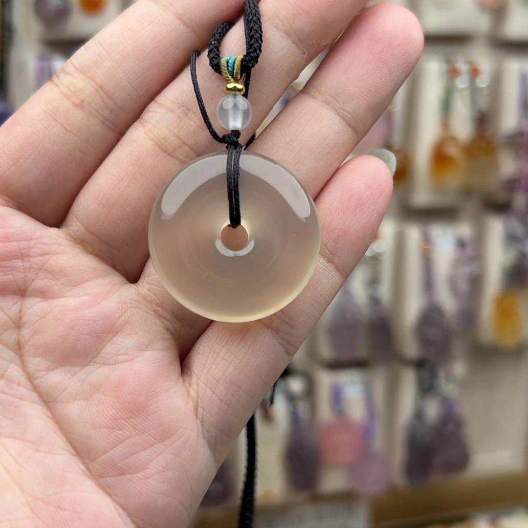 Y***Y玛瑙/玉髓未镶嵌颈饰