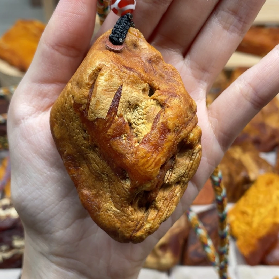 琥珀未镶嵌珠宝奇石