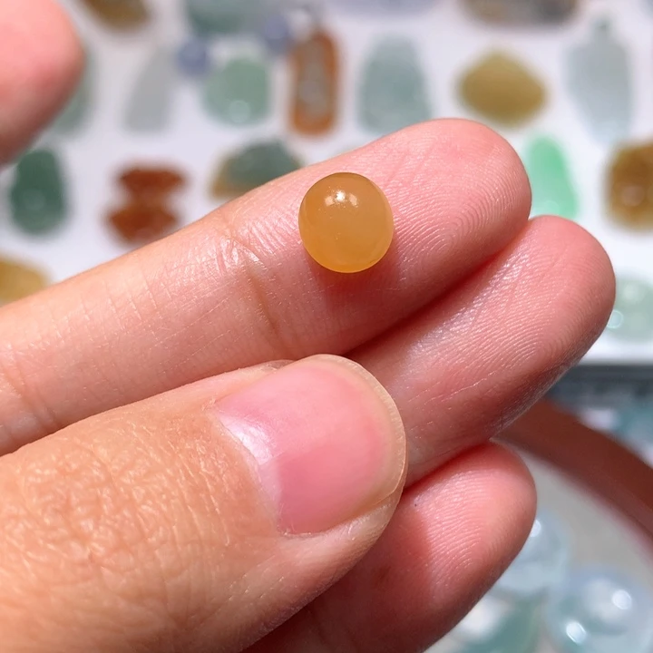 未镶嵌定制翡翠小*鱼蛋面