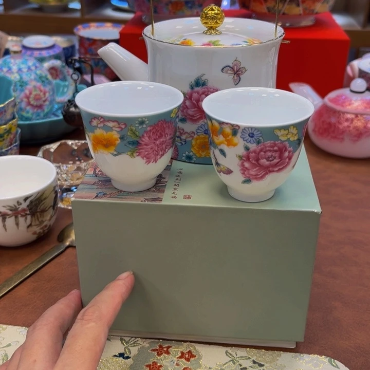 花花绿绿的小鸟和我