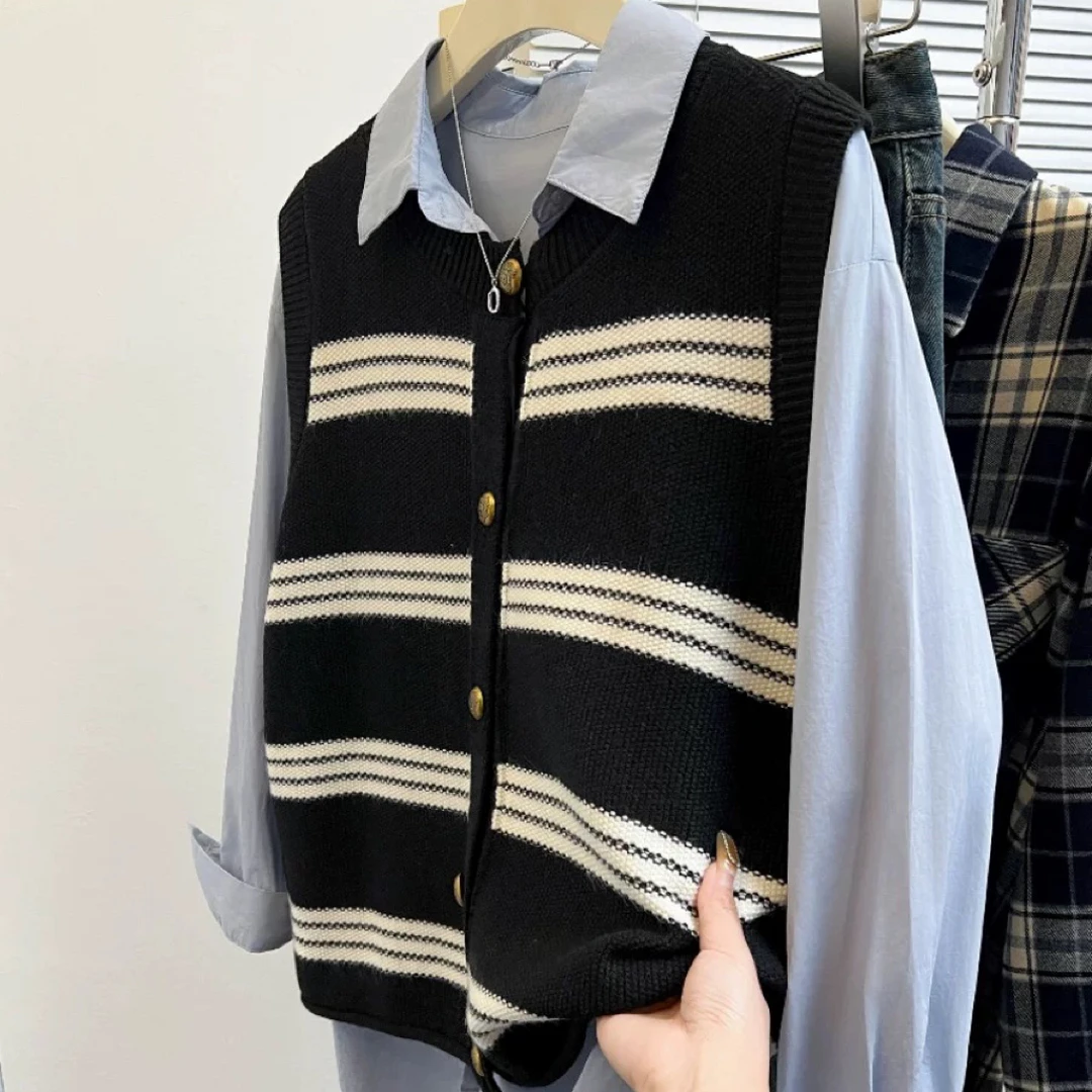 圆领条纹针织开衫马甲背心女205秋冬新款宽松外穿马夹毛衣坎肩潮