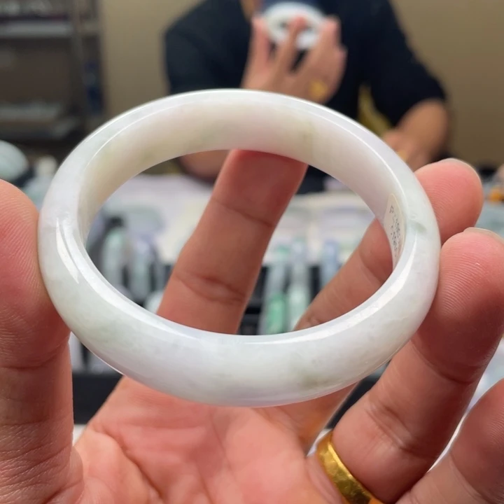 翡翠未镶嵌手镯纯天然缅甸翡翠手镯