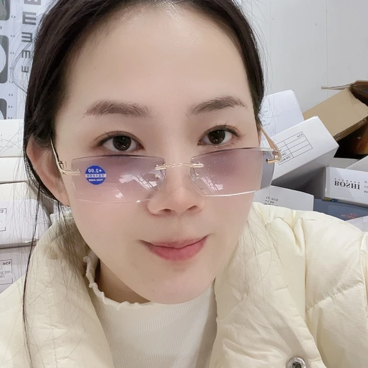 无框的金属腿100度