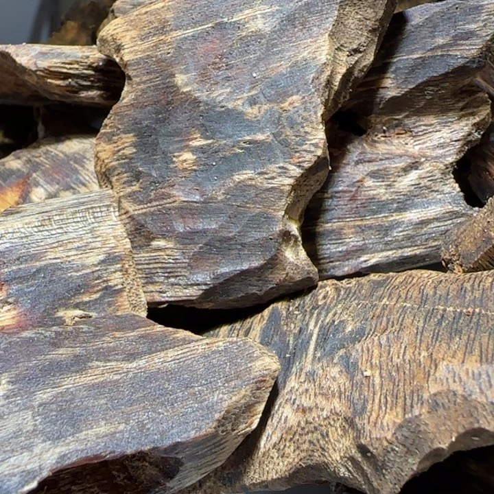 沉香手把件海南老白棋沉水块料50克