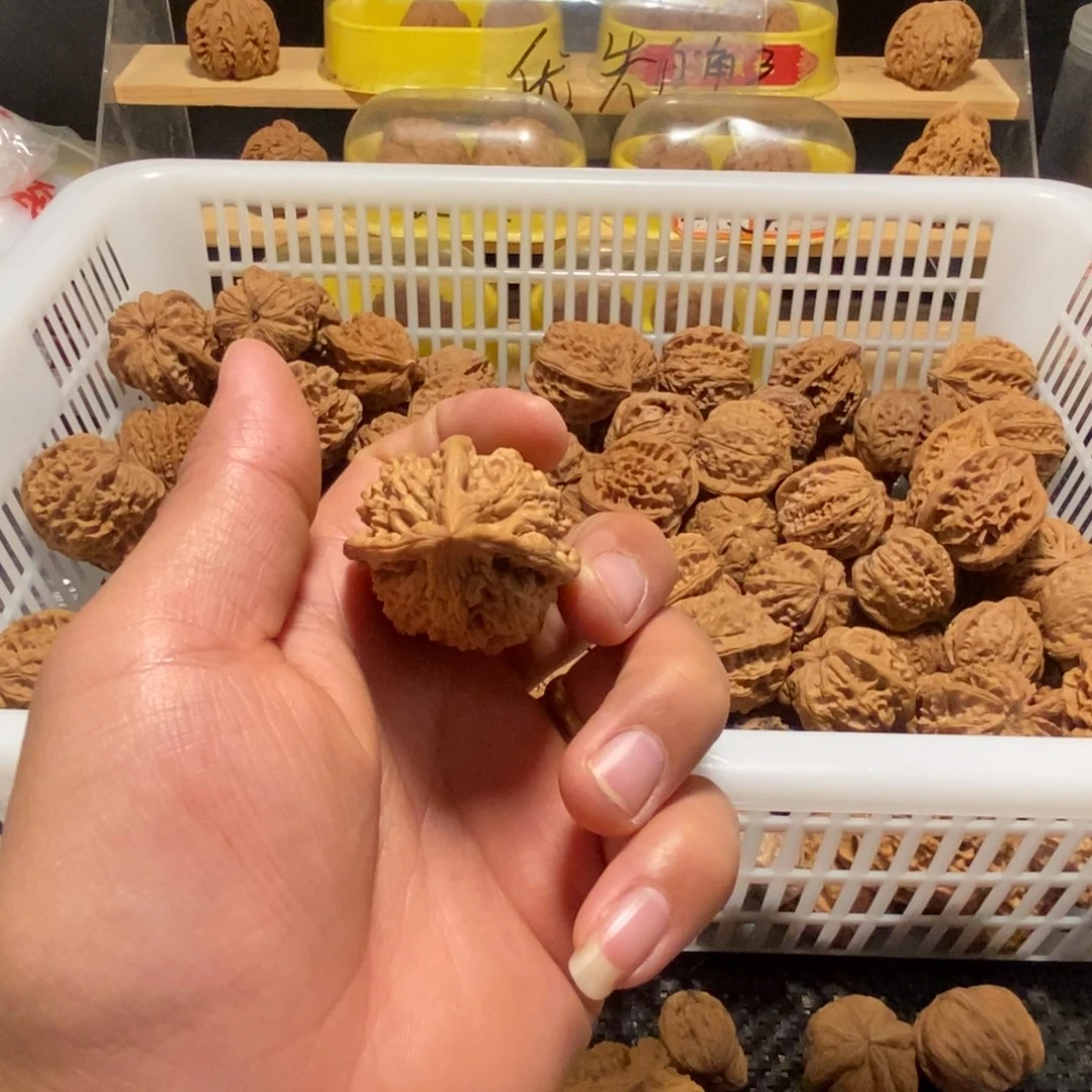 *****文玩核桃吊坠核桃异形