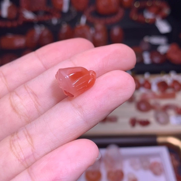 南红玛瑙未镶嵌珠宝半成品莲蓬2
