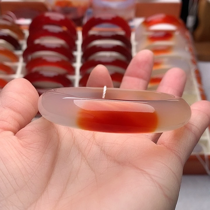 玛瑙/玉髓未镶嵌手镯