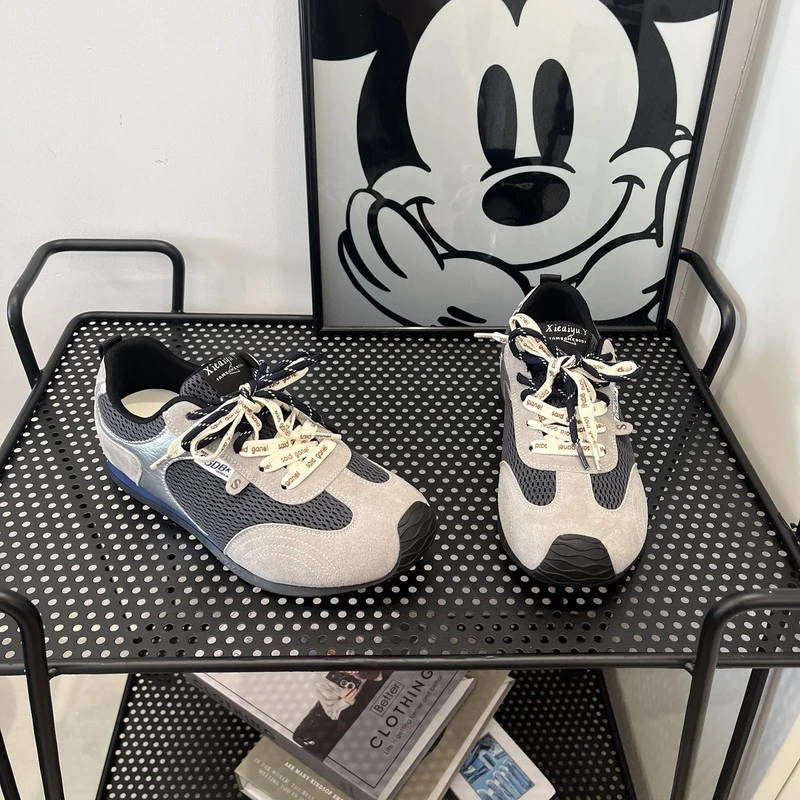 2025秋季新网透气品质平道德训练鞋女式运动和休闲鞋轻便和最容易