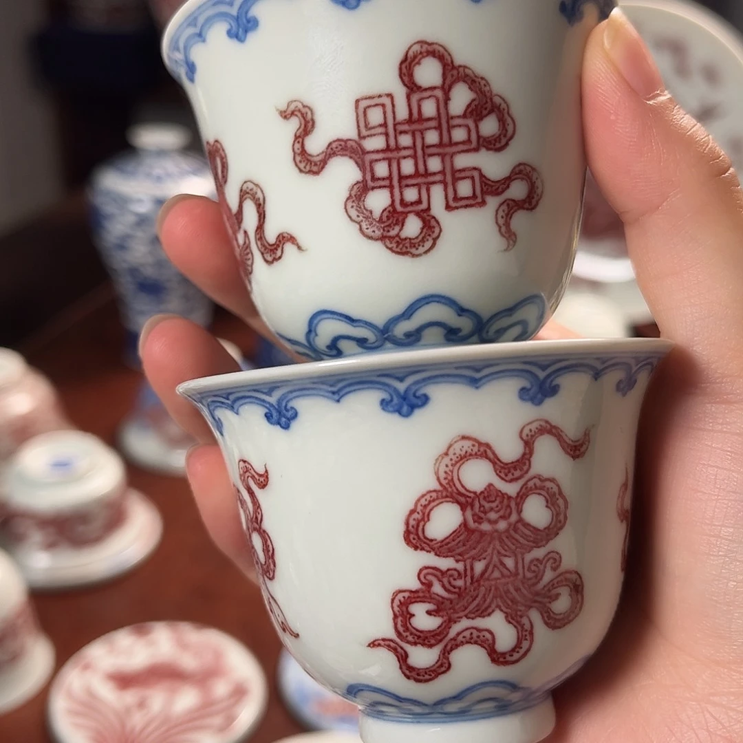 杯x****i青花釉里红八宝对杯（大小）