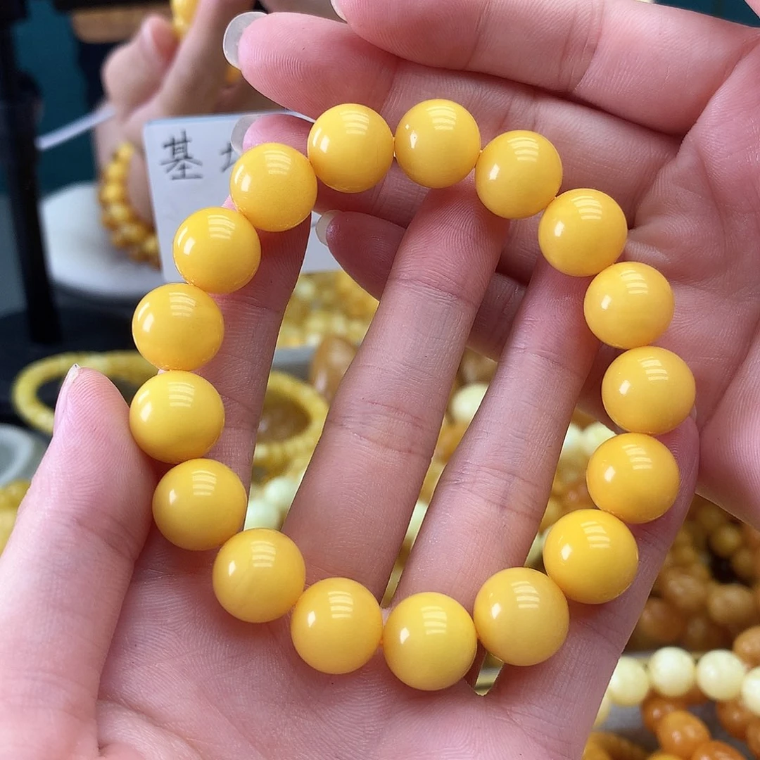 ****未镶嵌琥珀裸石鸡油黄12