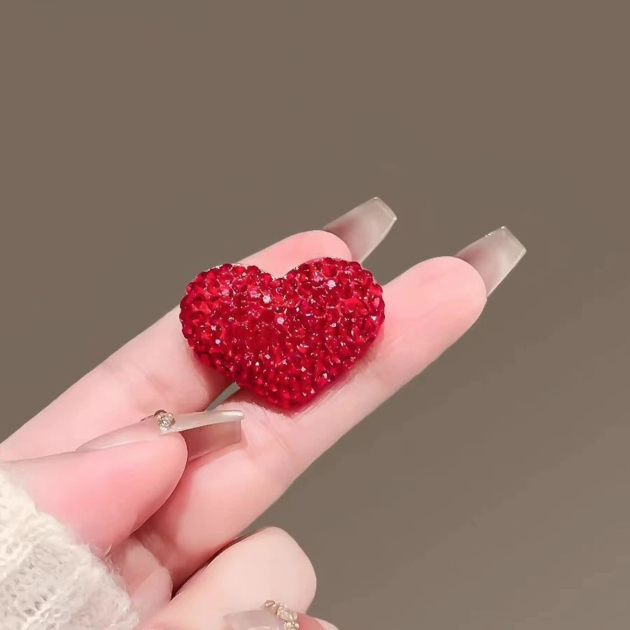 铜合金仿水晶胸针 满钻红色爱心胸针高档小众气质高级感胸花配饰