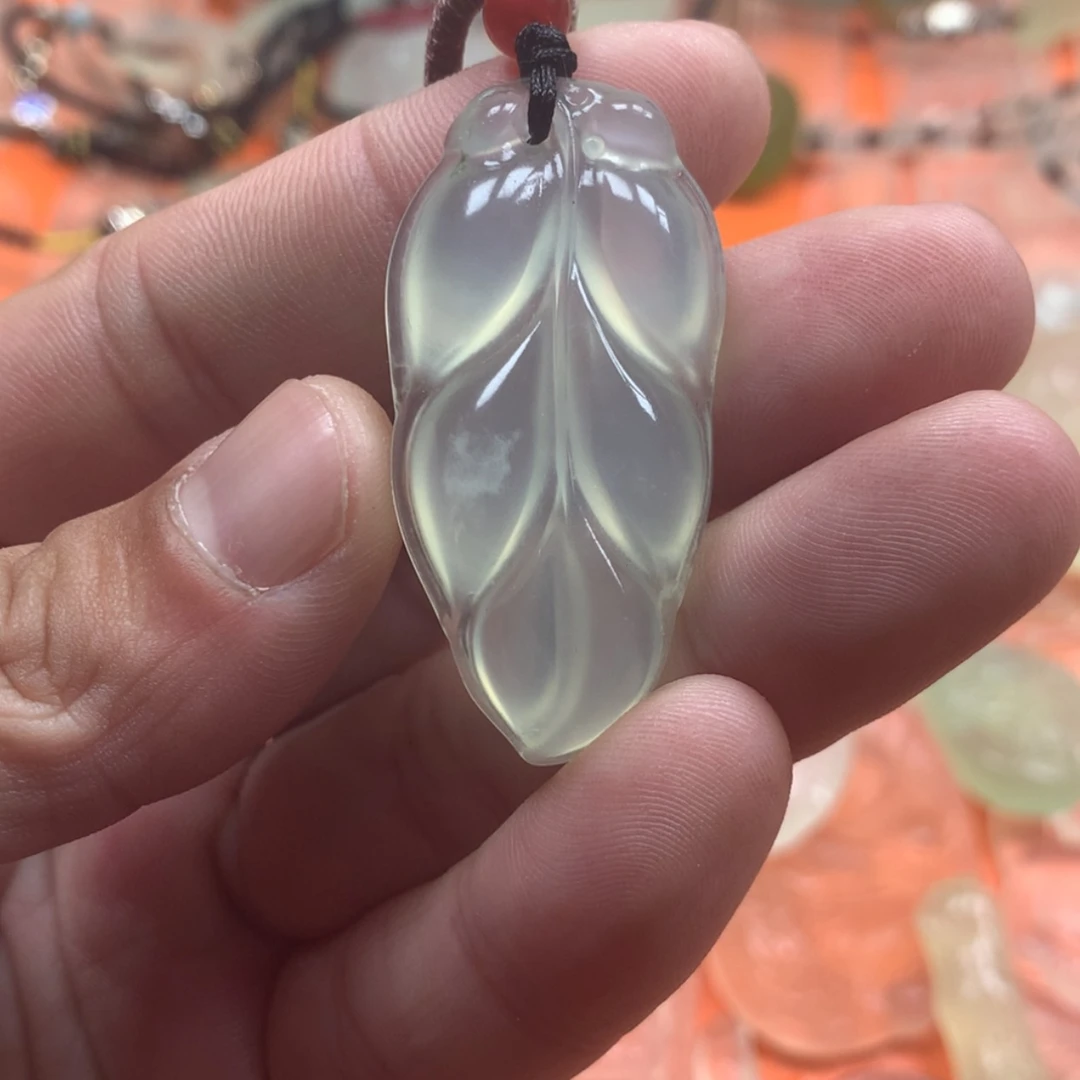 【闪购商品】未镶嵌蛇纹石玉颈饰