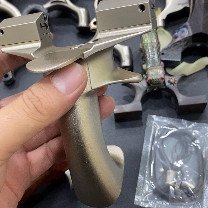 和***尘2970号瑕疵龙象裸弓