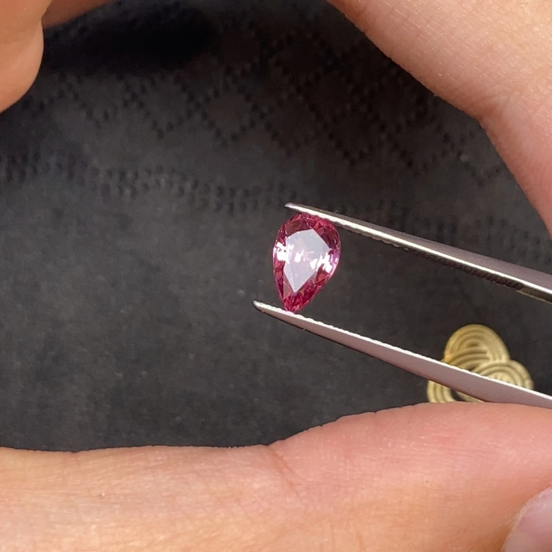 苏***囡裸石尖晶石1.2ct 莲花色尖晶