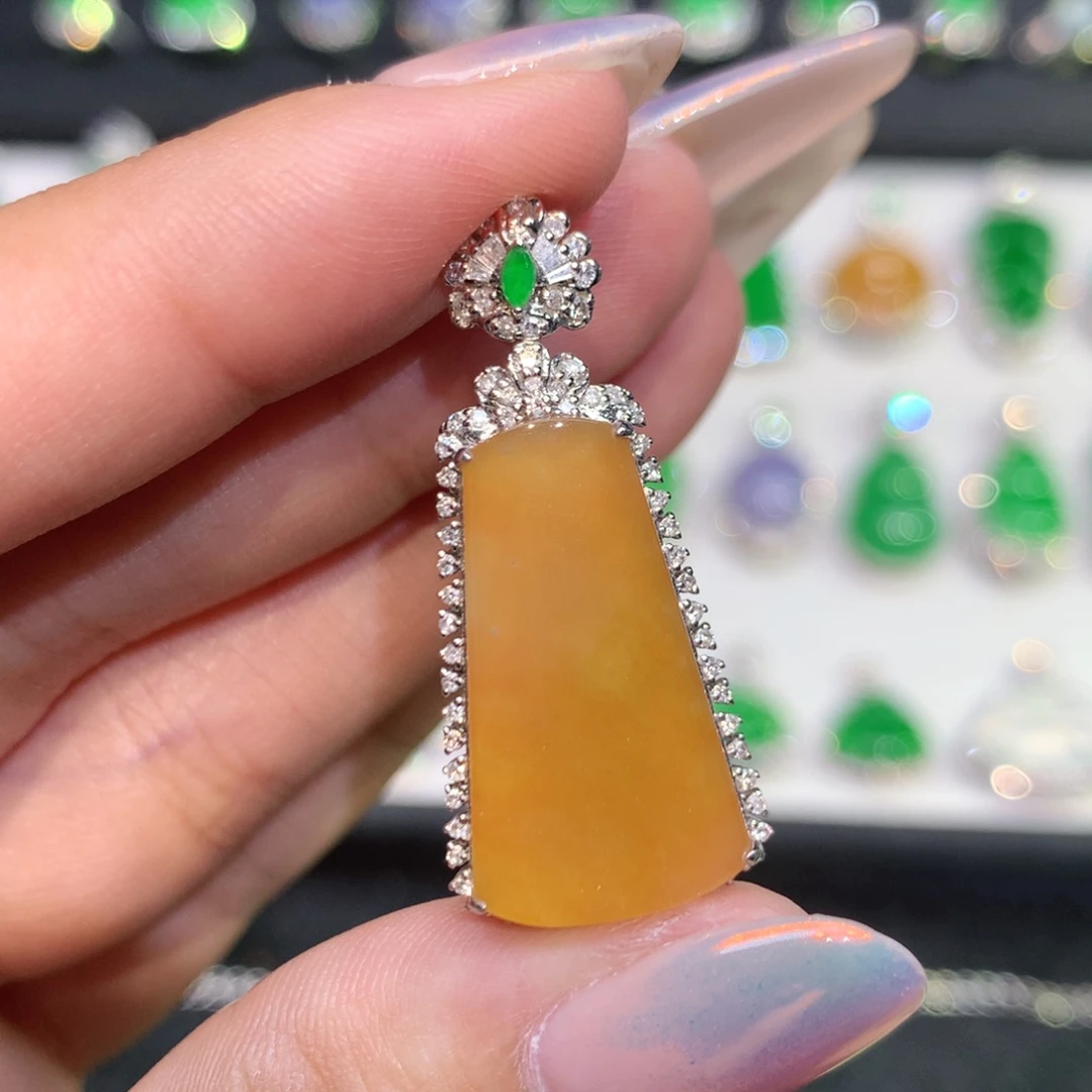 翡翠18K金镶嵌吊坠(不含链)