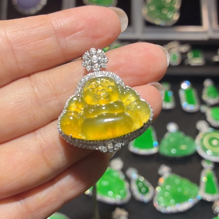 翡翠18K金镶嵌颈饰翡翠