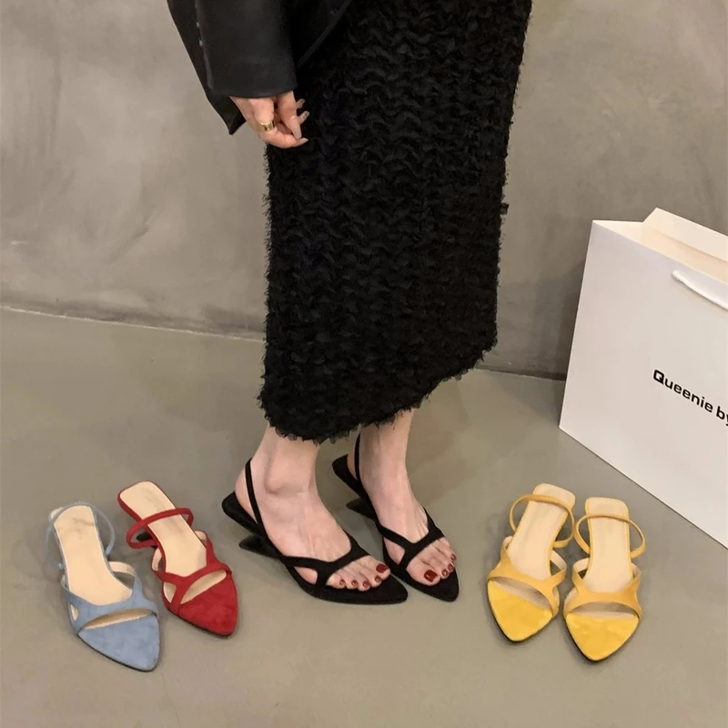 坡跟高跟红色一字拖鞋仙女鞋子外穿2025夏季配裙子法式小凉拖凉鞋