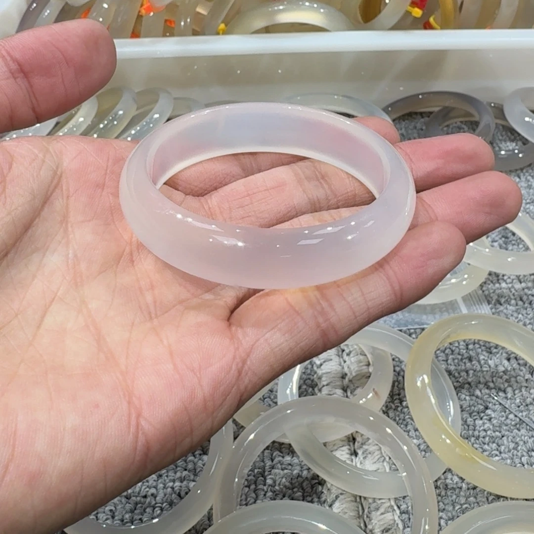 玛瑙/玉髓手镯未镶嵌唔****_06