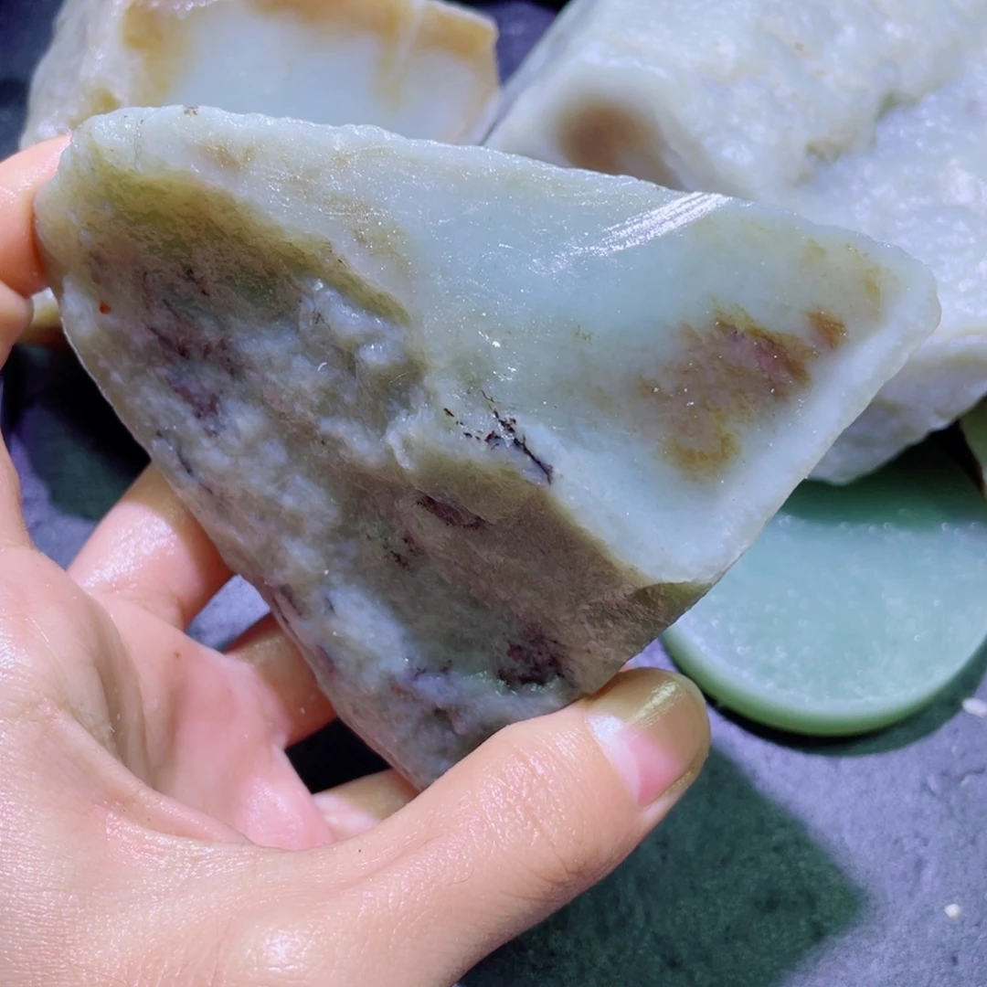 和田玉未镶嵌珠宝半成品