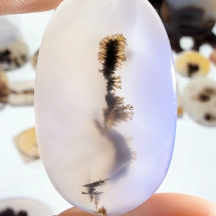 玛瑙/玉髓未镶嵌珠宝半成品