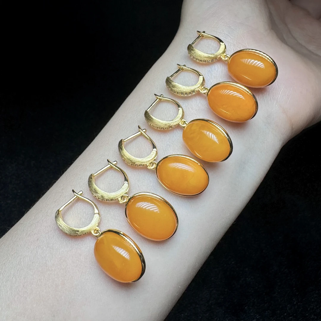 【云上叙】23 V4619-S925银镶蜜蜡耳扣—多样性发一件-13x9mm（东哥）