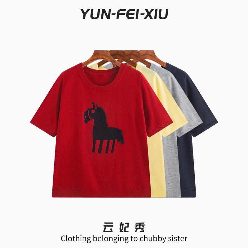 云妃秀大码女装针织衫圆领小马图案羊毛宽松显瘦胖妹妹冬季23720