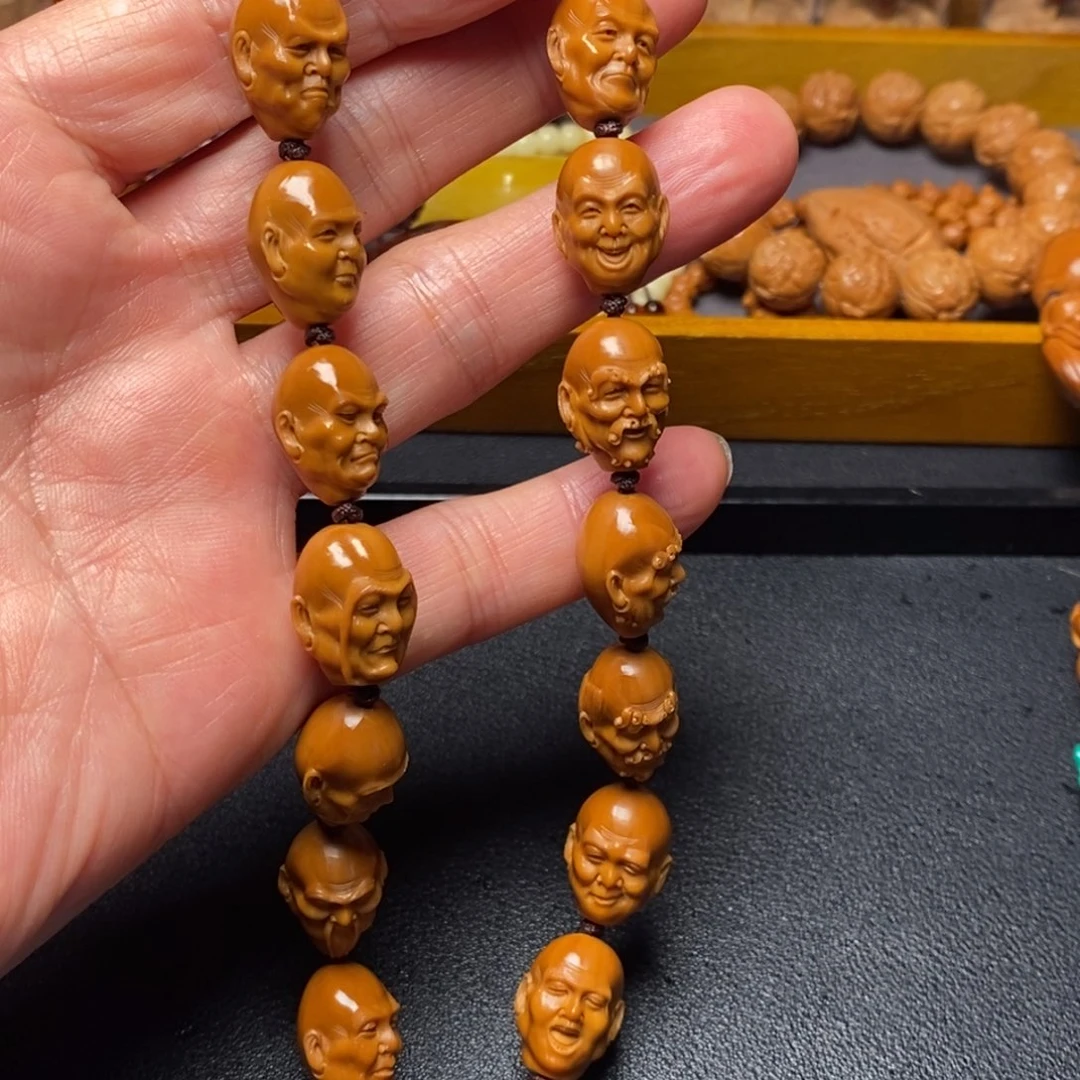 橄榄核手串/手链纯手工须派罗汉1.35手持