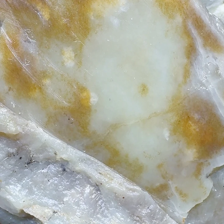 蓝***天和田玉未镶嵌珠宝半成品