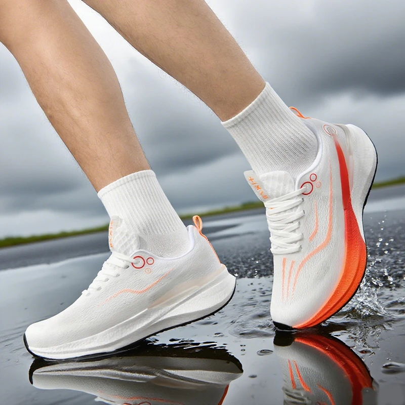 跑步鞋男碳板透气运动鞋轻便百搭女男女通用减震休闲