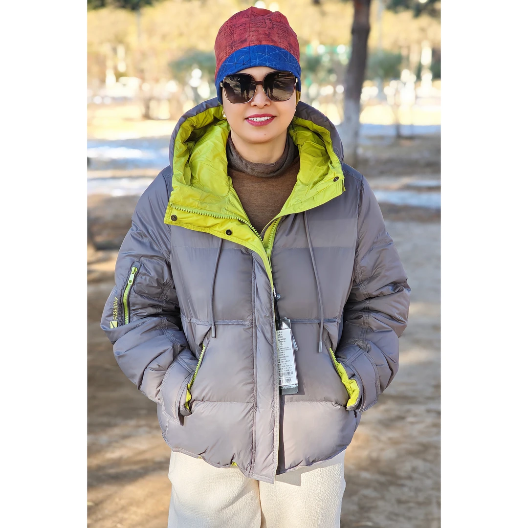 95037#90白鸭绒 秋冬短款撞色宽松羽绒服