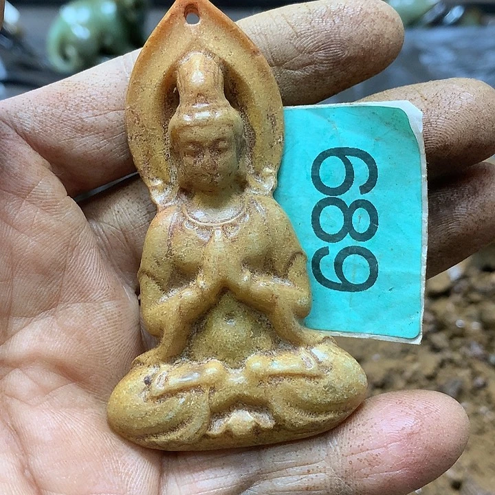 未镶嵌和田玉挂件