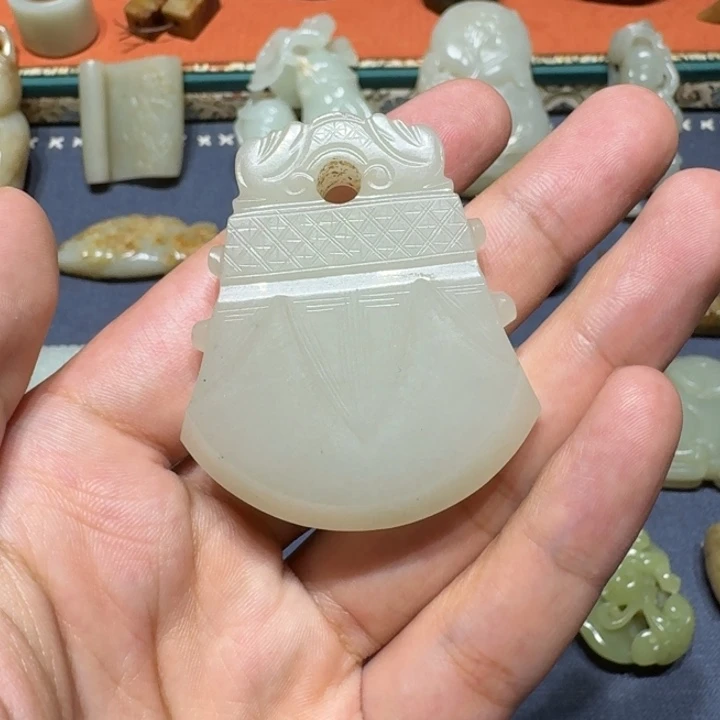 無***塵和田玉未镶嵌颈饰