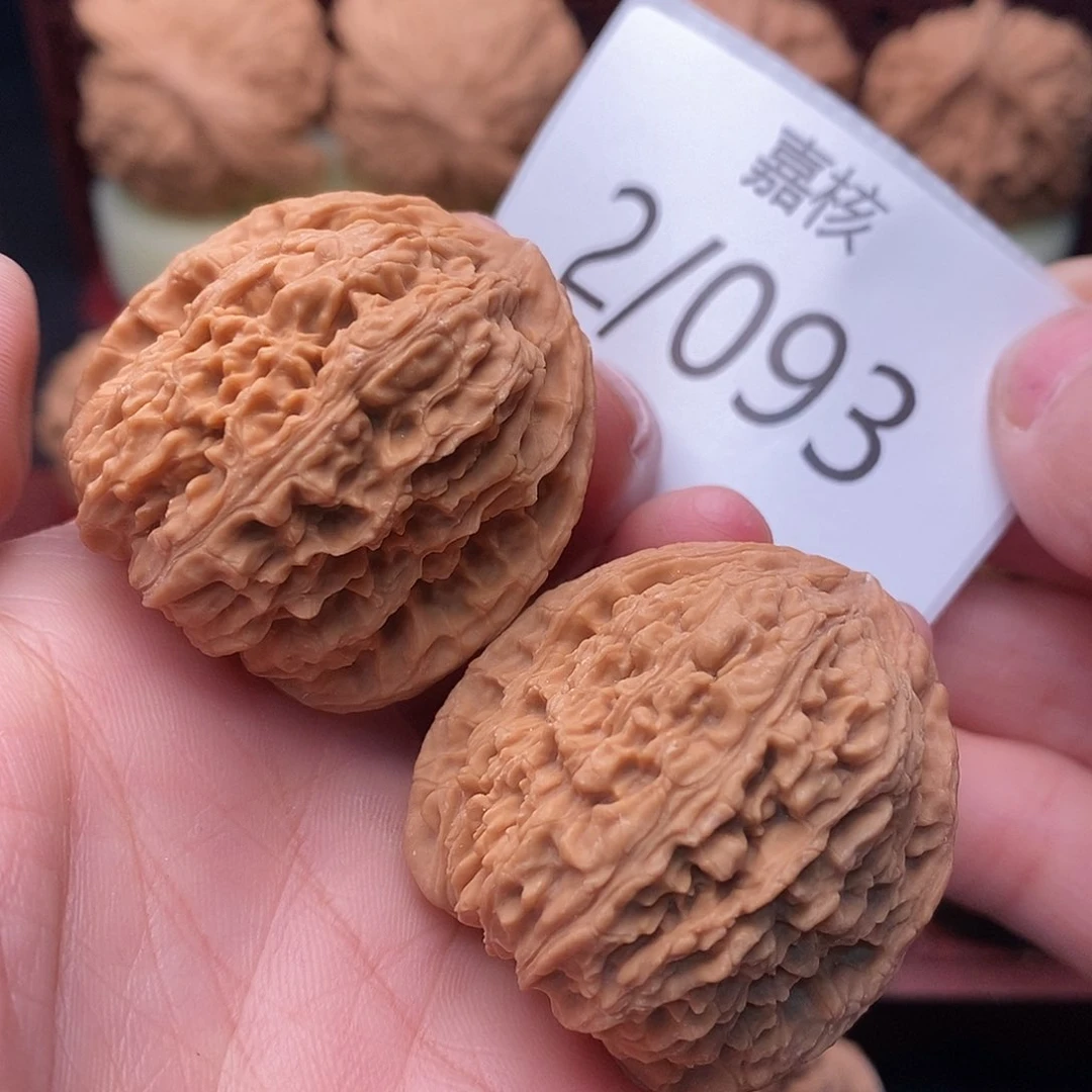 文玩核桃把件36全品高炮南疆石