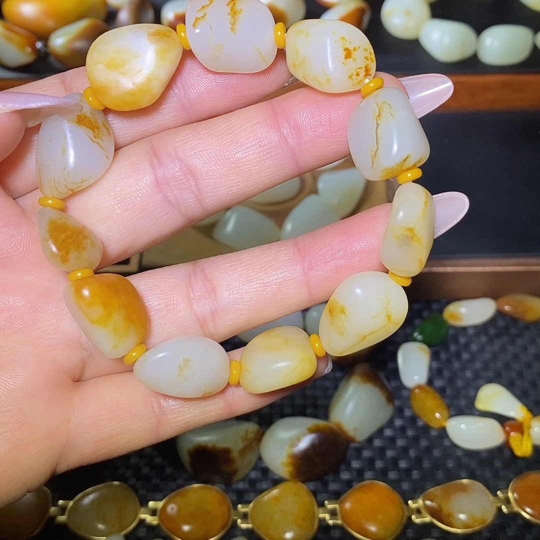 和田玉未镶嵌手串