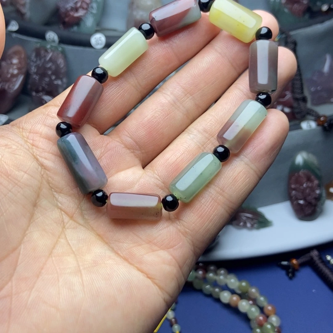 玛瑙/玉髓未镶嵌颈饰