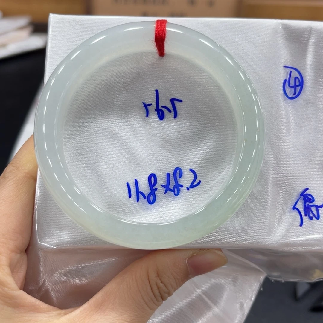 未镶嵌手镯翡翠翡翠