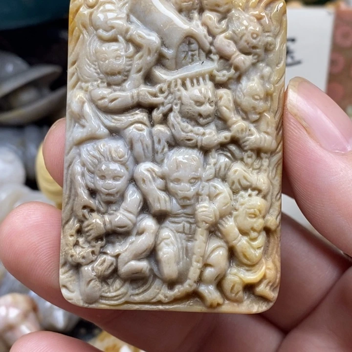 硅化珊瑚（珊瑚玉）未镶嵌颈饰