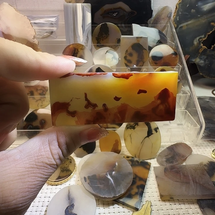 玛瑙/玉髓未镶嵌珠宝奇石