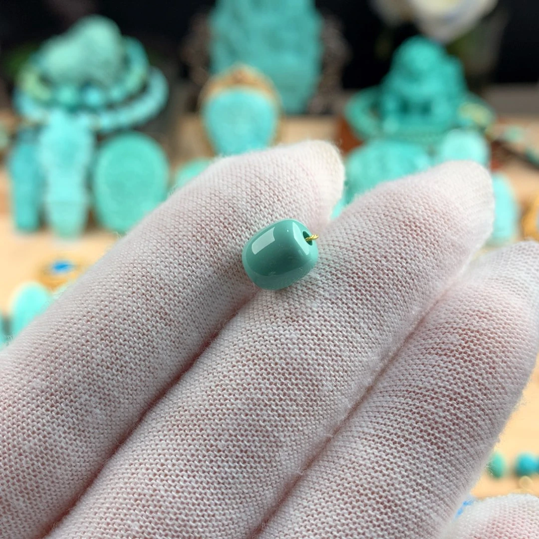 绿松石未镶嵌桶珠卡7.6
