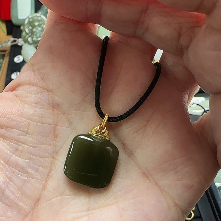 颈饰银S925镶嵌和田玉