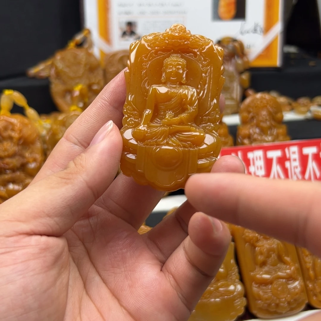 未镶嵌石英质玉（黄龙玉）黄龙玉
