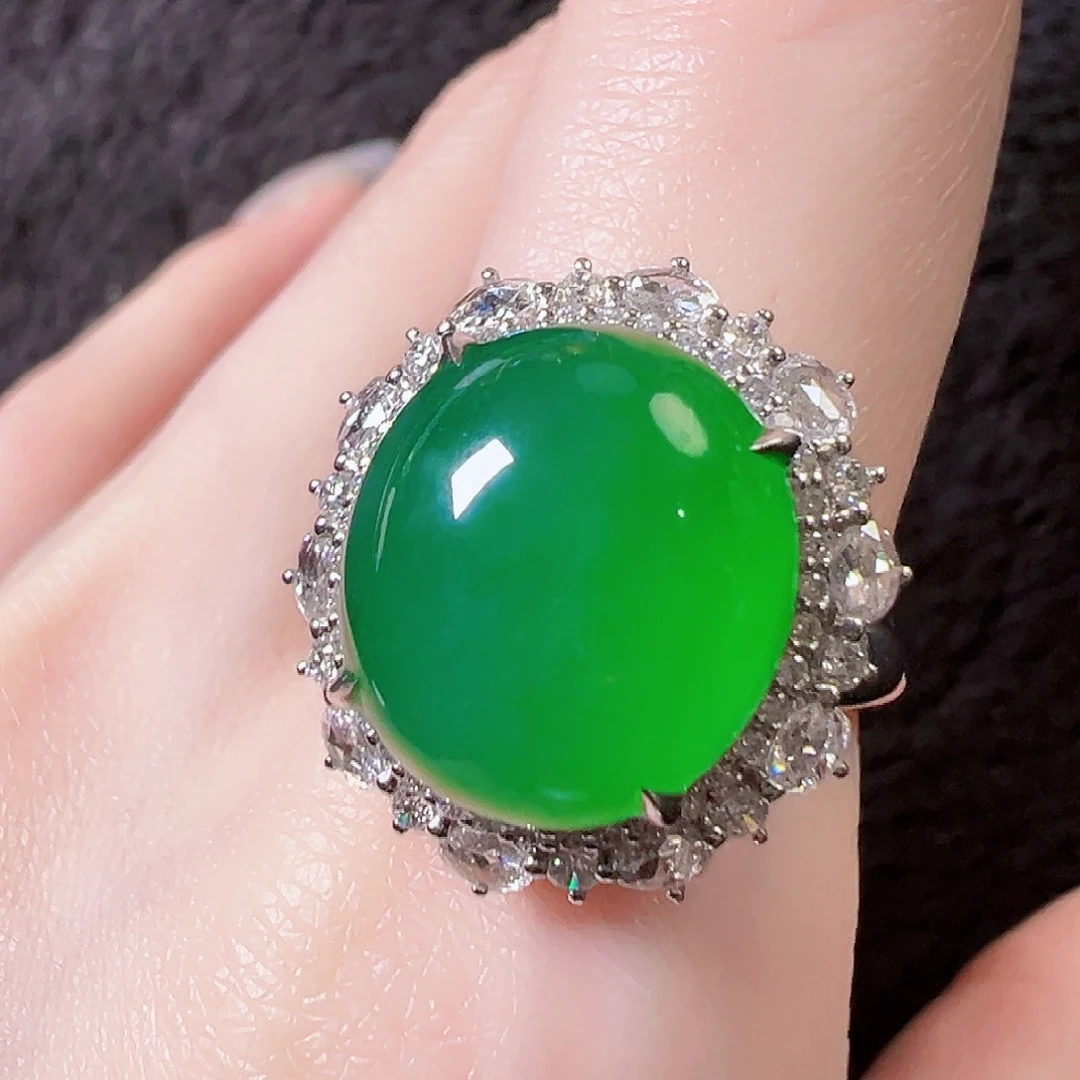 翡翠18K金镶嵌戒指签收后24小时鉴赏期，过时不退