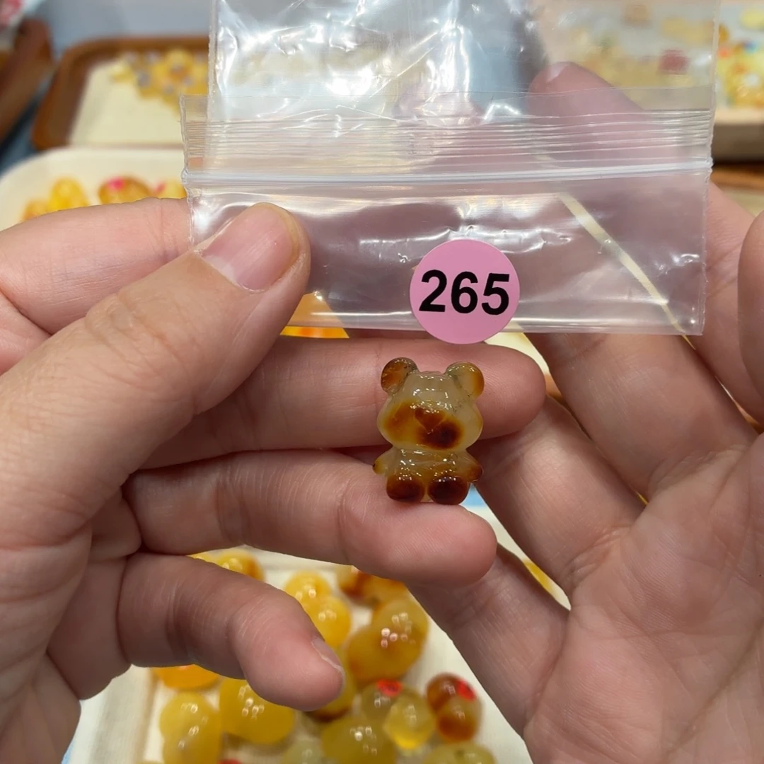 琥珀未镶嵌珠宝奇石