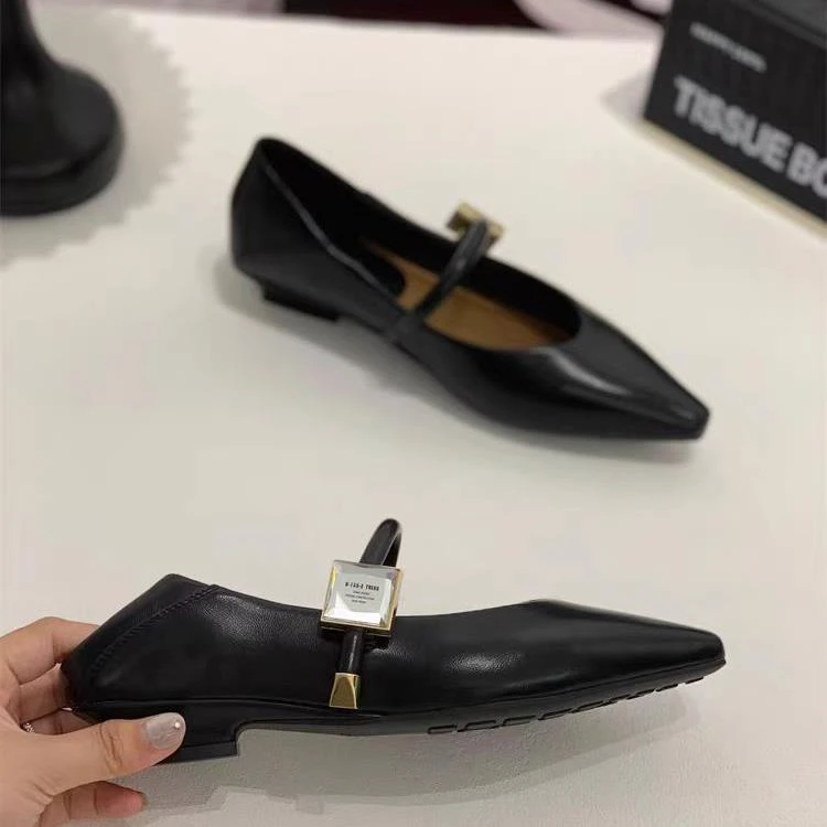 法式洋气低跟一字带浅口单鞋女春季平底尖头玛丽珍小皮鞋2763-7