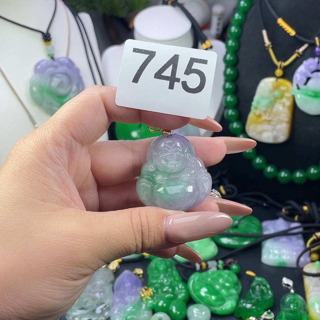 翡翠未镶嵌吊坠(赠链)