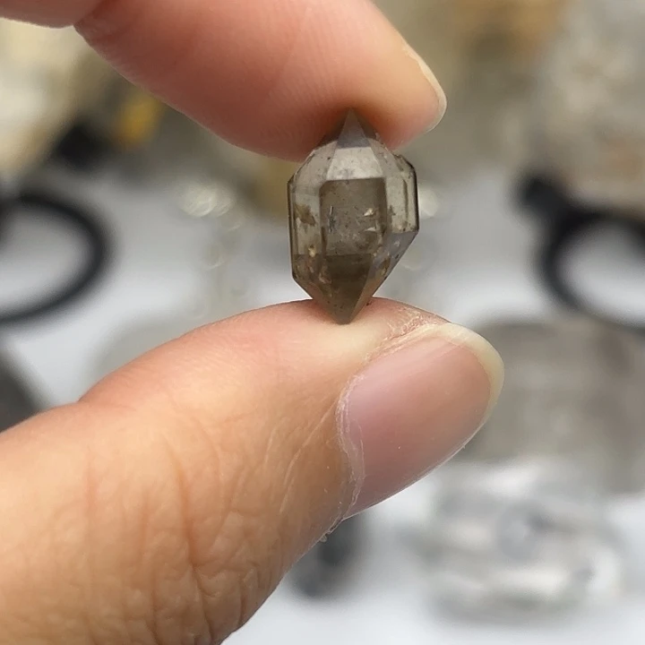 水晶颈饰未镶嵌茶闪灵钻